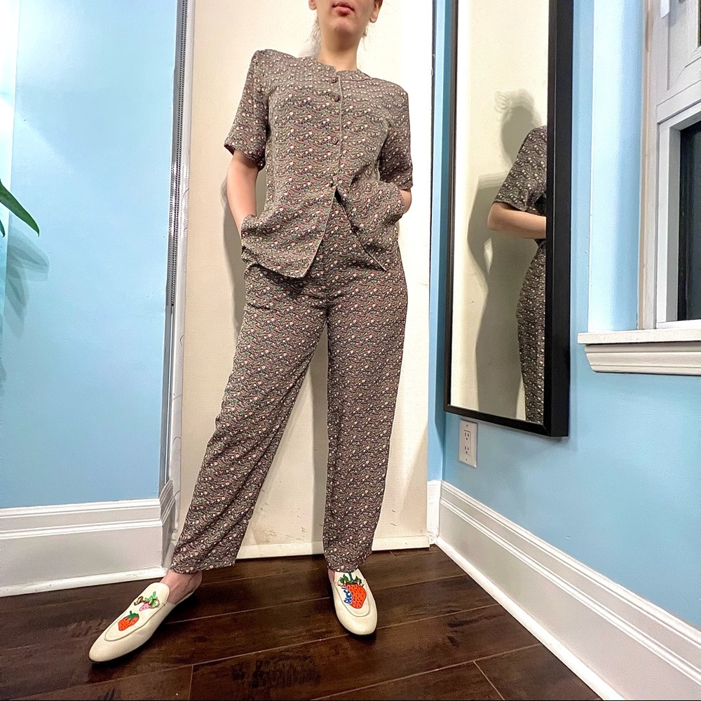 Stunning VINTAGE 80’s Two Piece Matching Set